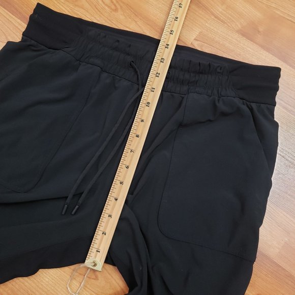 Lululemon Stretch High-Rise Pant 7/8 Length Black Crop Sz 12 - Picture 9 of 12